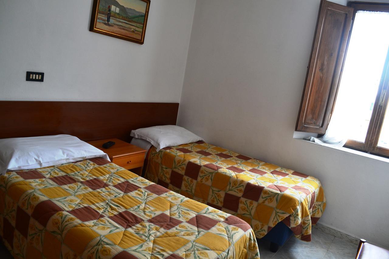 Albergo Imperiale Ливорно Экстерьер фото